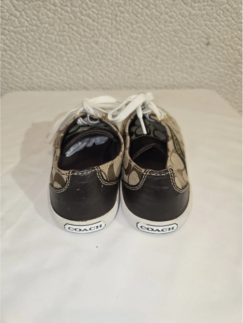 coach Leslie canvas tennis shoes Sz 7 Q1402 Signature C Preppy Athleisure Walkin
